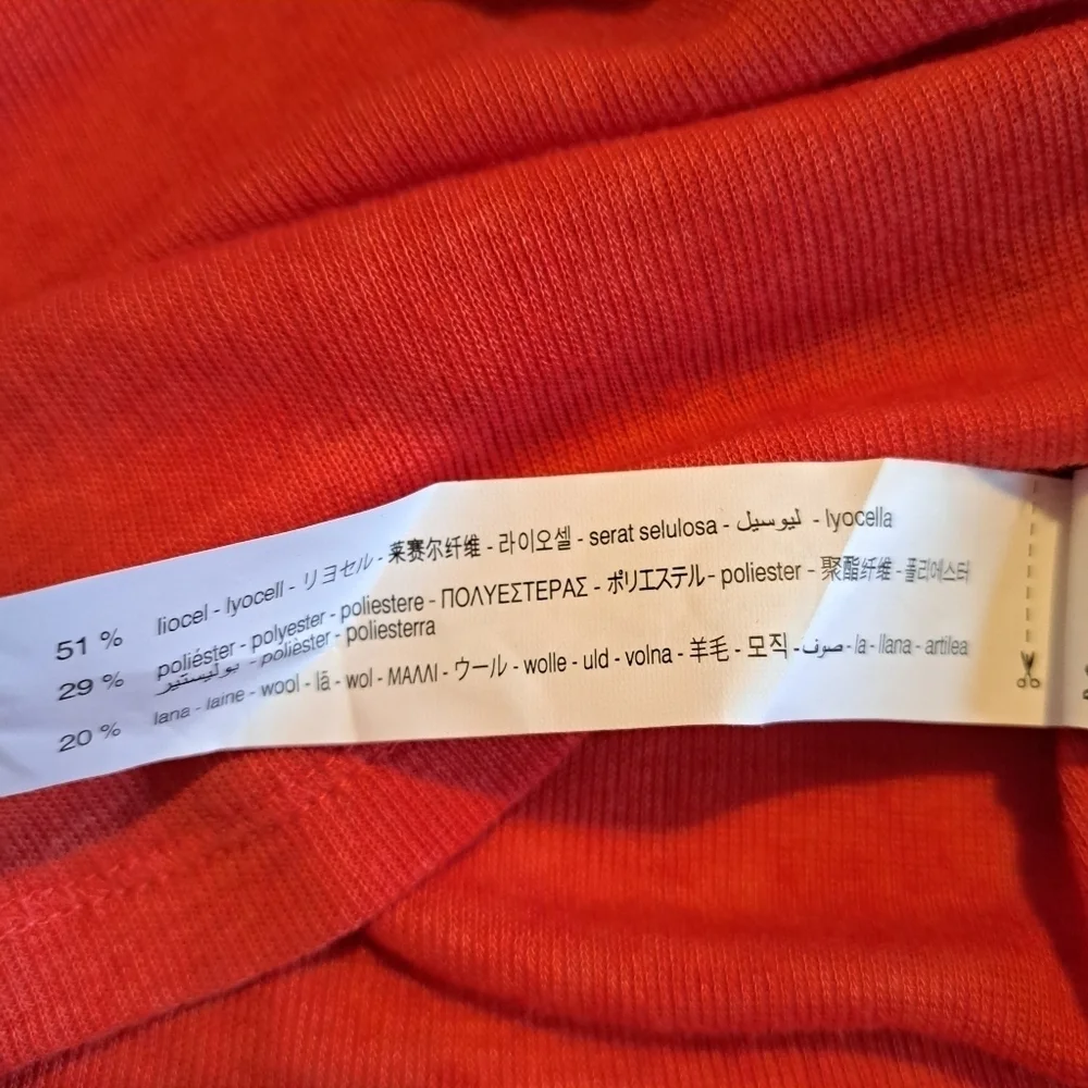 Zara women's XL Orange short sleeved knit shirt, new, no swing tag - Picture 4 of 5